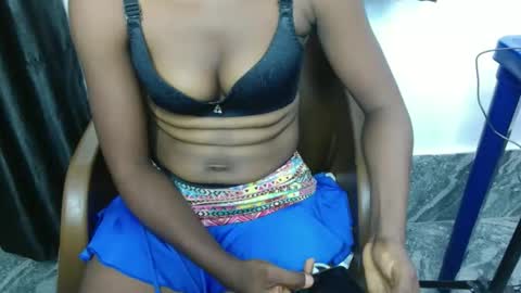 banging_body online show from May 19, 6:58 pm