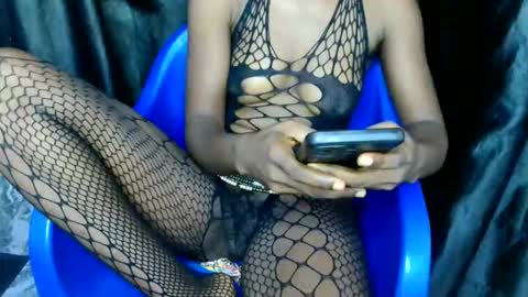 banging_body online show from May 21, 9:00 pm