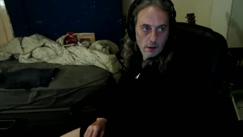 bangintoleather online show from June 2, 1:18 am