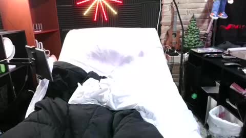 BANJOEY online show from June 24, 3:27 am