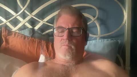 bapeter218 online show from November 11, 7:25 pm