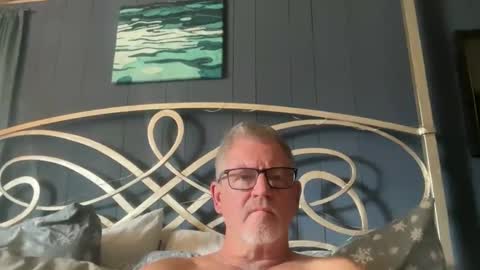 bapeter218 online show from December 19, 5:53 pm