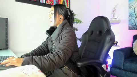 Snapshot of baphy_baby chatting on March 8, 2:51 pm Gabi online show from March 8, 2:51 pm