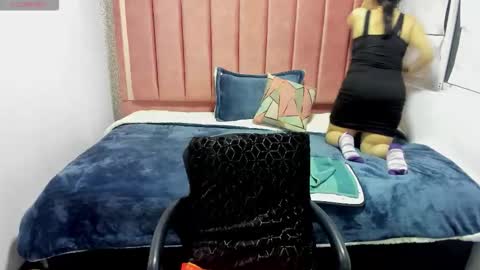 Snapshot of barbara_fox__ chatting on October 15, 2:44 am B A R B A R A online show from October 15, 2:44 am