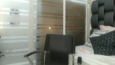 Barbara  online show from December 24, 1:06 pm