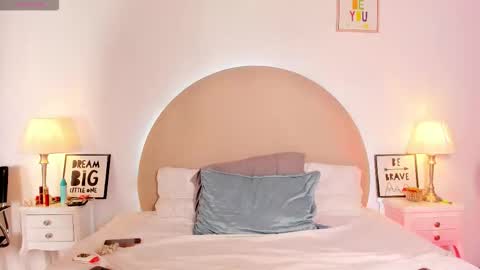 Snapshot of barbara_twerk chatting on February 14, 11:56 pm Barbara online show from February 14, 11:56 pm