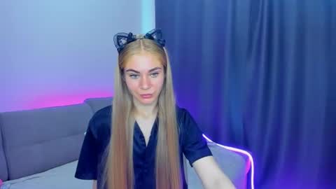 BarbaraChic online show from June 27, 12:10 pm