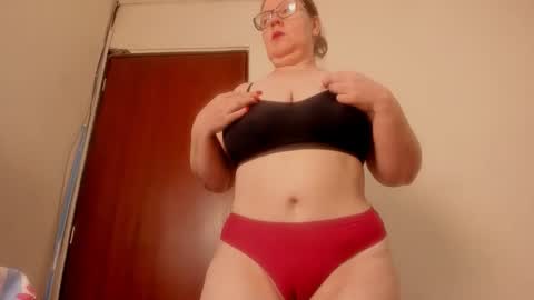 Snapshot of barbarafight chatting on May 16, 12:07 am Brbara. online show from May 16, 12:07 am