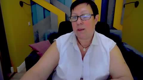 barbaraturners online show from December 3, 1:30 am