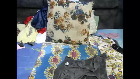 Snapshot of barbie_1999 chatting on January 7, 10:52 pm kendra online show from January 7, 10:52 pm