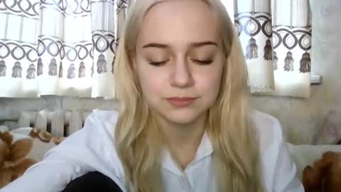 barbie___girl online show from January 13, 10:53 am