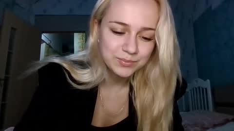 barbie___girl online show from February 7, 9:02 am