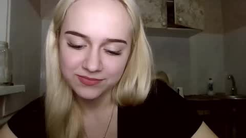 Snapshot of barbie___girl chatting on February 17, 6:47 pm barbie___girl online show from February 17, 6:47 pm