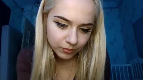 Snapshot of barbie___girl chatting on March 10, 8:41 am barbie___girl online show from March 10, 8:41 am