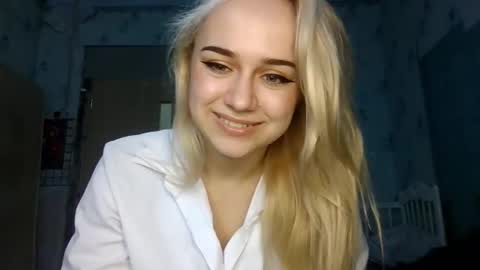 Snapshot of barbie___girl chatting on March 21, 9:14 am barbie___girl online show from March 21, 9:14 am