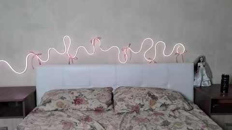 im Betty online show from January 10, 9:55 am