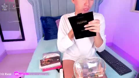         I work from home this is my room 3 online show from June 10, 7:18 am