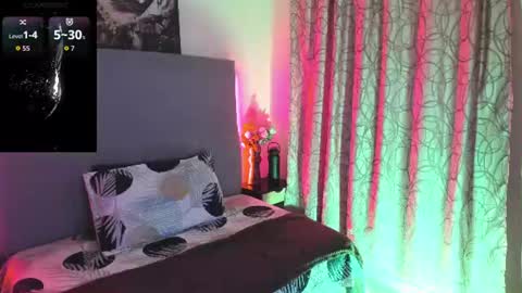 Snapshot of barbie_devon chatting on June 11, 8:29 pm barbie_devon online show from June 11, 8:29 pm
