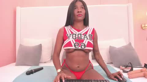 Snapshot of barbie_ebony_ chatting on July 19, 3:10 am Nicolle online show from July 19, 3:10 am