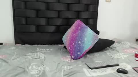 Snapshot of barbie_godut chatting on February 4, 12:19 am barbie_godut online show from February 4, 12:19 am