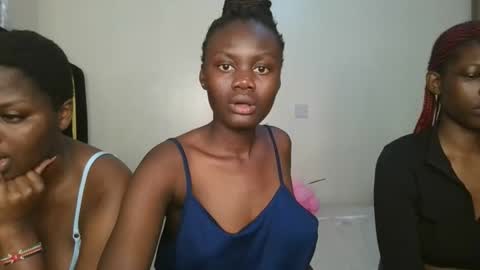 Snapshot of barbie_queen2 chatting on September 24, 1:14 pm queen online show from September 24, 1:14 pm