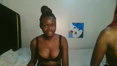 Snapshot of barbie_queen2 chatting on October 3, 1:19 pm queen online show from October 3, 1:19 pm