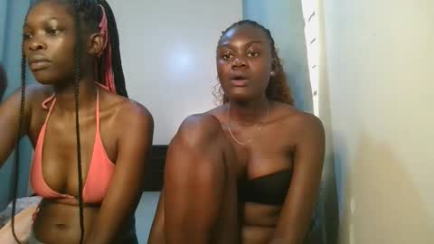 Snapshot of barbie_queen2 chatting on October 22, 9:53 am queen online show from October 22, 9:53 am