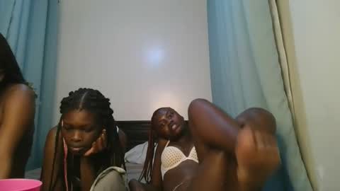 queen online show from November 14, 1:37 am