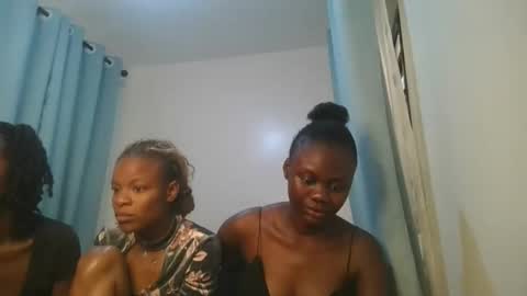 queen online show from April 1, 12:28 pm