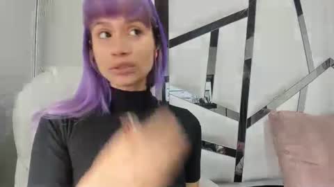 Snapshot of barbieambarx chatting on October 1, 1:06 pm Barbie online show from October 1, 1:06 pm