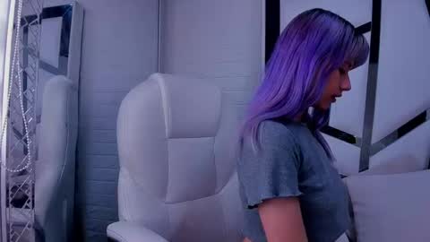 Snapshot of barbieambarx chatting on October 7, 1:08 pm Barbie online show from October 7, 1:08 pm