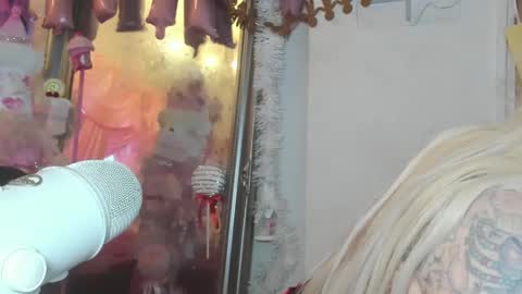 ely ink online show from December 20, 10:27 am