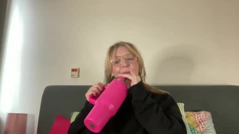 barbiegirl966 online show from January 6, 11:18 am