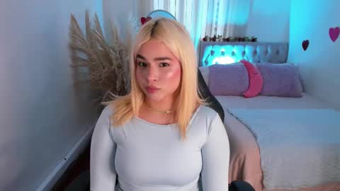 barbiehannab online show from February 20, 7:25 pm