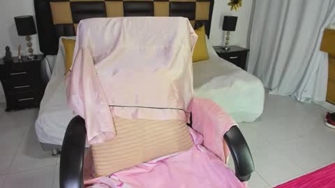 barbiekano online show from November 17, 10:48 pm