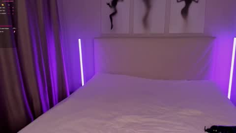 Snapshot of barbielina_ chatting on September 14, 8:52 pm  Emma online show from September 14, 8:52 pm