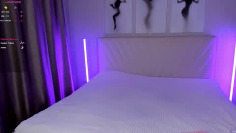 Snapshot of barbielina_ chatting on September 21, 7:59 pm  Emma online show from September 21, 7:59 pm