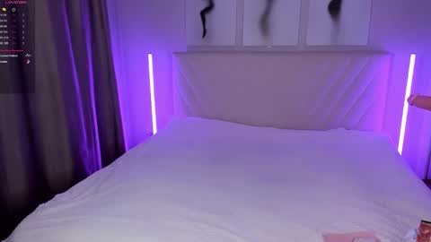 Snapshot of barbielina_ chatting on September 24, 8:12 pm  Emma online show from September 24, 8:12 pm