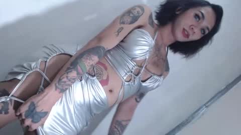 Snapshot of barbiemariefox chatting on January 12, 10:56 am Barbie online show from January 12, 10:56 am