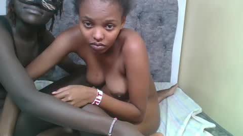 Snapshot of barbies_girles chatting on January 8, 7:43 am barbies_girles online show from January 8, 7:43 am