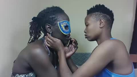 Snapshot of barbies_girles chatting on February 2, 1:37 am barbies_girles online show from February 2, 1:37 am