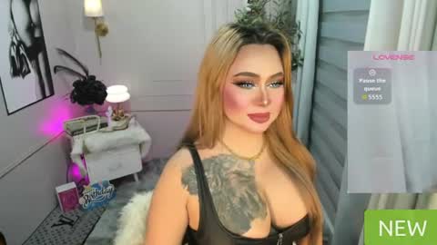 Miss Alexa Fields  online show from July 29, 1:04 am