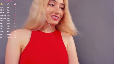 Mia online show from June 15, 2:30 pm