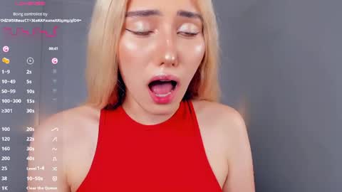 Mia online show from July 2, 2:56 pm