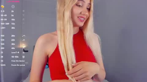 Mia online show from July 29, 2:15 pm