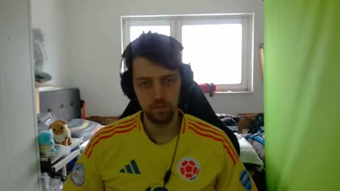 Snapshot of barca200 chatting on February 16, 9:59 am barca200 online show from February 16, 9:59 am