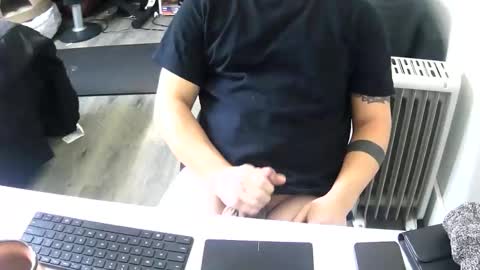 bardamu333333 online show from April 2, 10:18 pm