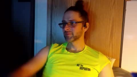 Snapshot of barebearstudio chatting on March 26, 1:55 am barebearstudio online show from March 26, 1:55 am