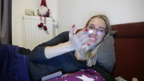 Lena online show from December 21, 6:23 pm