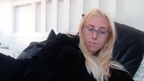 Lena online show from September 10, 4:07 pm